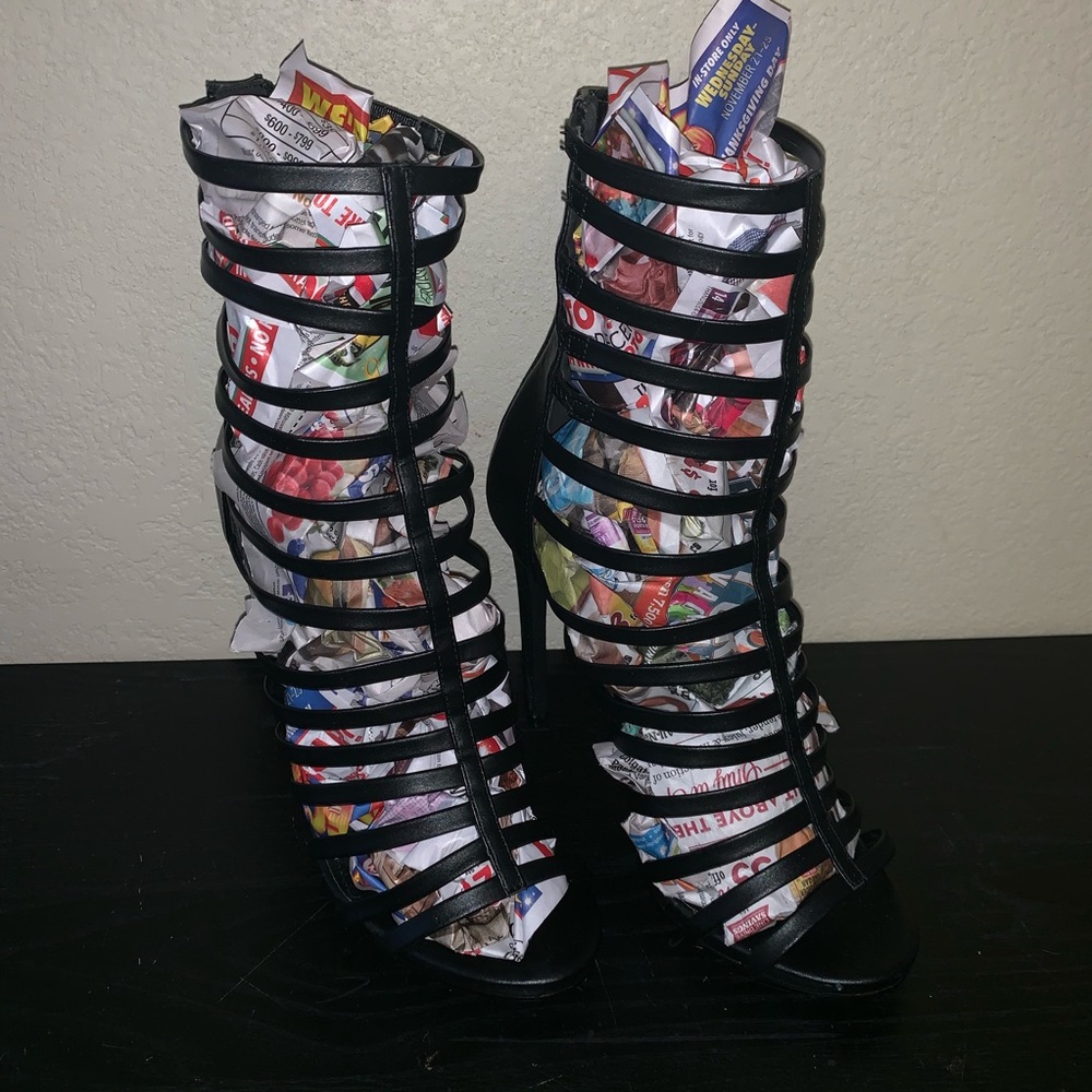 • BLACK CAGED HEELS •